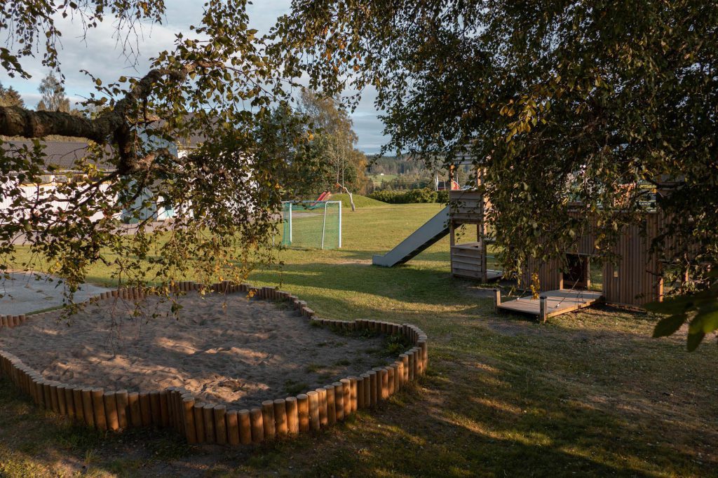 skolegarden steinerskolen eidsvoll Bilde utenfor Steinerskolen Eidsvoll
